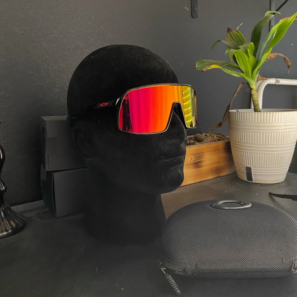 Sutro Black Sunglasses with Red Lenses